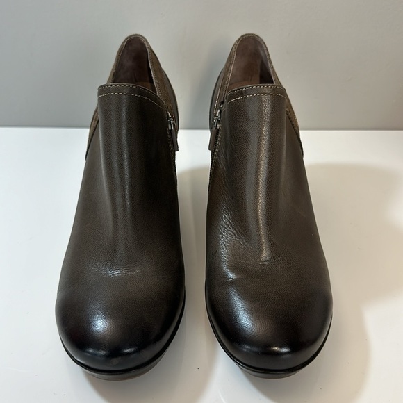 Dansko Marcia Brown Leather Ankle Booties Size 40(9.5-10) - Picture 5 of 15